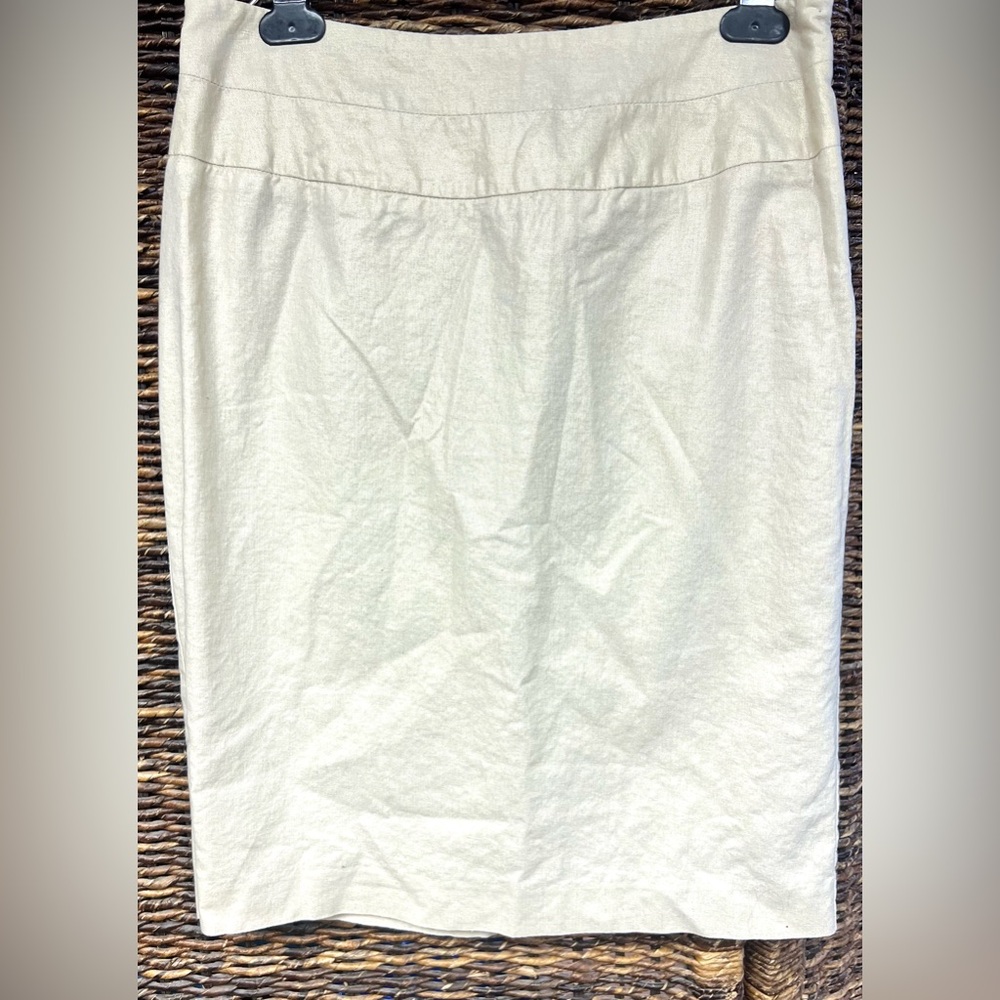 Banana Republic White A-Line Mini Skirt Casual Resort Wear, Gold shimmer, Size:2